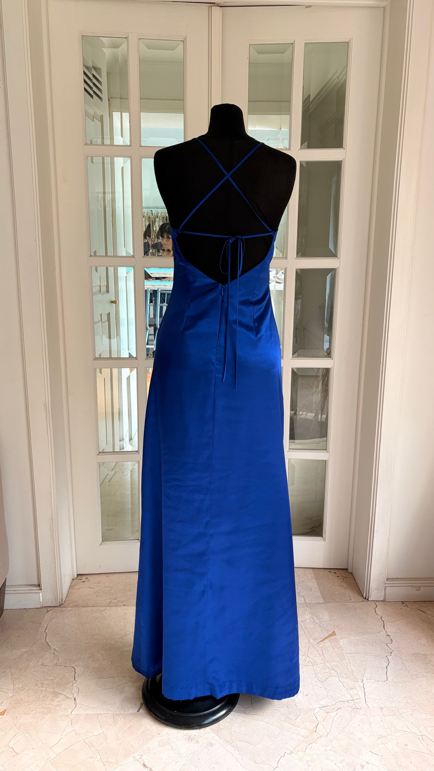 Vestido Sencillo Azul Rey